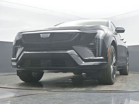 New 2026 Cadillac Optiq Sport 2 w/ LPO, Floor Liner Package image 46