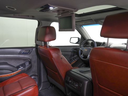 Used 2019 Chevrolet Tahoe Premier w/ Premier Plus Edition AWD/4WD image 10