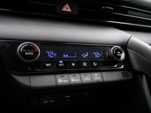 New 2025 Hyundai Elantra Sport image 36