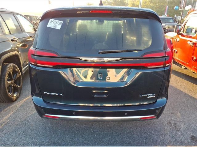 Used 2024 Chrysler Pacifica Limited w/ Uconnect Theater Family Group AWD/4WD image 7