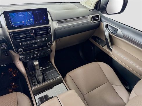 Used 2022 Lexus GX 460 Premium w/ Premium Plus Package image 25
