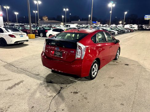 Used 2014 Toyota Prius Three image 3