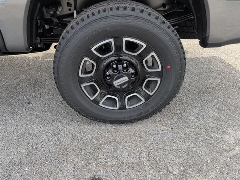New 2026 Ford F350 Platinum w/ FX4 Off-Road Package AWD/4WD image 14