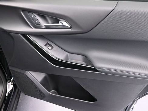 New 2026 Chevrolet Equinox LT FWD image 35