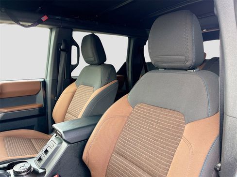 Used 2023 Ford Bronco Outer Banks image 21