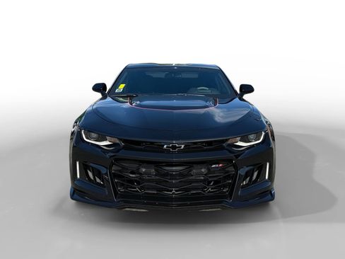 Used 2018 Chevrolet Camaro ZL1 image 8