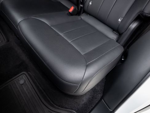 Used 2023 Land Rover Range Rover SE image 65