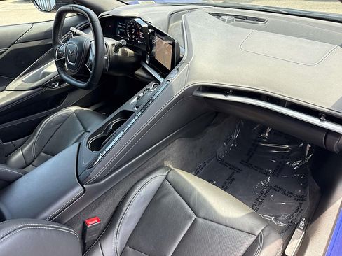 Used 2025 Chevrolet Corvette Stingray Coupe w/ Z51 Performance Package RWD image 29