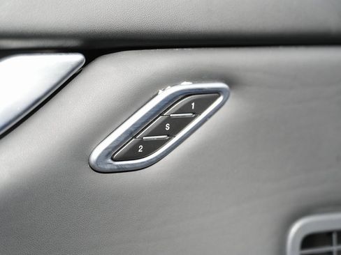 Used 2021 Maserati Ghibli S image 30