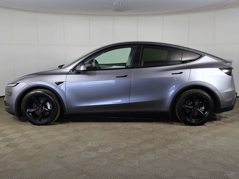 Used 2026 Tesla Model Y Long Range AWD/4WD image 14