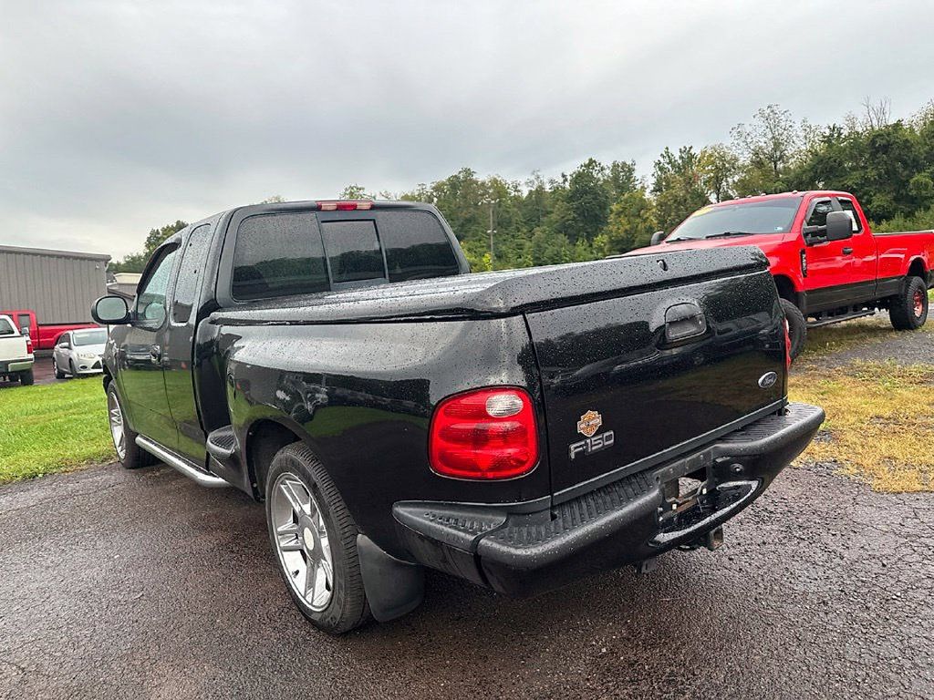Used 2000 Ford F150 Harley-Davidson RWD image 4