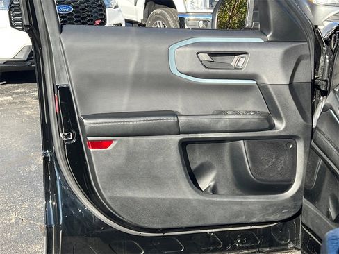 Used 2021 Ford Bronco Sport Badlands image 11