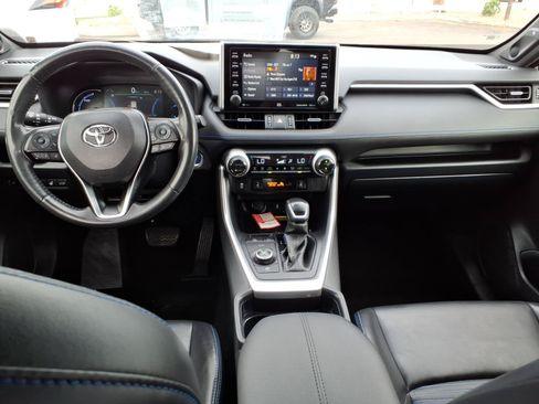 Used 2019 Toyota RAV4 XSE AWD/4WD image 11