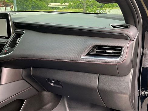 Used 2023 Chevrolet Tahoe RST w/ Luxury Package AWD/4WD image 29