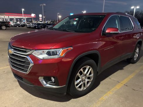 Used 2018 Chevrolet Traverse LT image 7