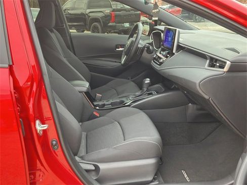 Used 2025 Toyota Corolla SE image 11