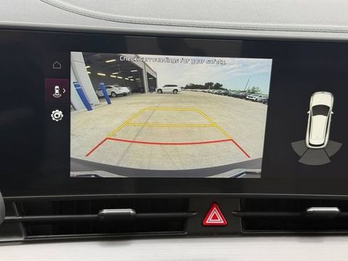 Used 2023 Kia Sportage EX FWD image 11