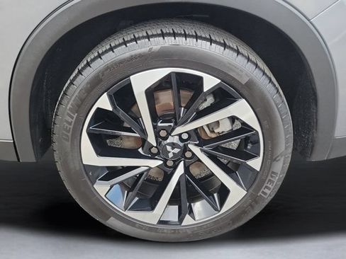 Used 2022 Mitsubishi Outlander SE FWD image 9