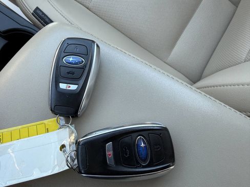 Used 2016 Subaru Legacy 2.5i Limited image 17