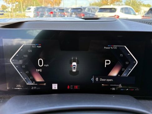 Used 2023 BMW X7 xDrive40i w/ M Sport Package image 34