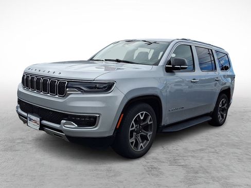 Used 2024 Jeep Wagoneer Series III AWD/4WD image 1