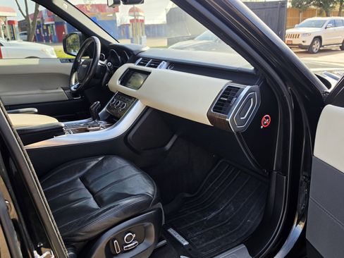 Used 2016 Land Rover Range Rover Sport HSE image 30