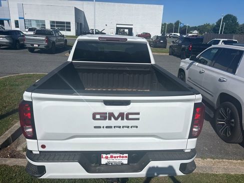 Used 2026 GMC Sierra 1500 Pro w/ Graphite Edition AWD/4WD image 9