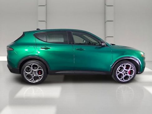 Used 2024 Alfa Romeo Tonale Veloce AWD/4WD image 36
