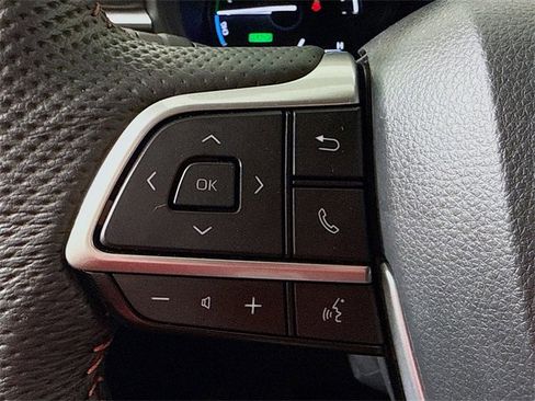 Used 2024 Toyota Sienna XSE image 13