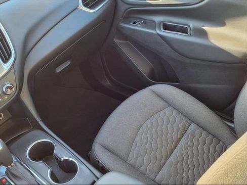 Used 2020 Chevrolet Equinox LT image 17