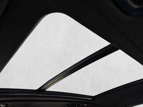 Used 2025 BMW X5 xDrive50e w/ Parking Assistance Package image 17