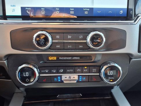 Used 2022 Ford F250 Lariat w/ Lariat Ultimate Package image 4