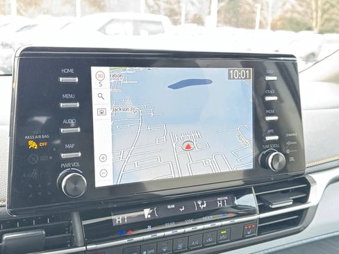 Certified 2024 Toyota Sienna XSE image 23