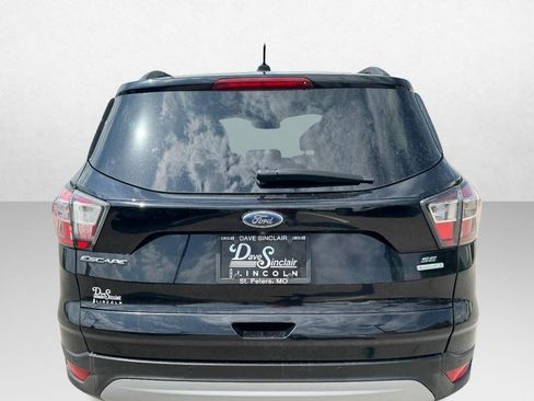Used 2017 Ford Escape SE w/ Equipment Group 201A FWD image 6
