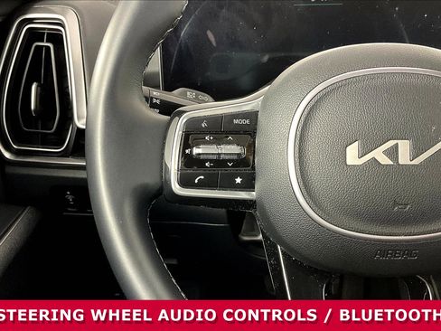 Certified 2025 Kia Sorento S w/ Panoramic Sunroof Package AWD/4WD image 11