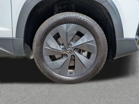 Certified 2025 Volkswagen Taos S FWD image 11