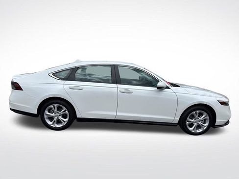 Used 2025 Honda Accord LX image 6