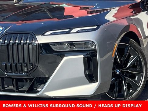 Used 2023 BMW i7 xDrive60 image 4