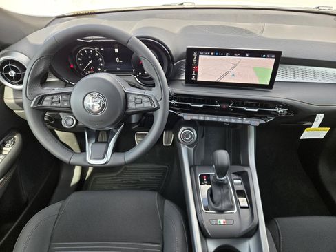 New 2026 Alfa Romeo Tonale AWD/4WD image 6