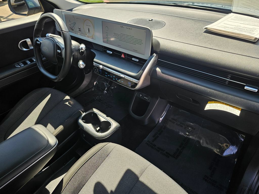 Certified 2024 Hyundai Ioniq 5 SE RWD image 9