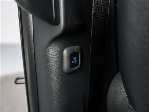 Used 2023 Toyota Sienna XSE w/ Protection Package (TMS) image 32