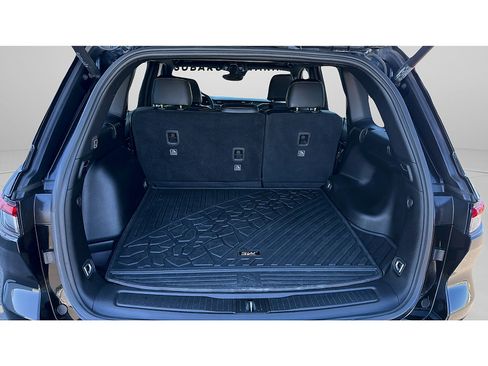 Used 2024 Jeep Grand Cherokee Altitude AWD/4WD image 25