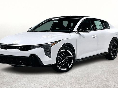New 2025 Kia K4 GT-Line w/ GT-Line Premium Package FWD image 2
