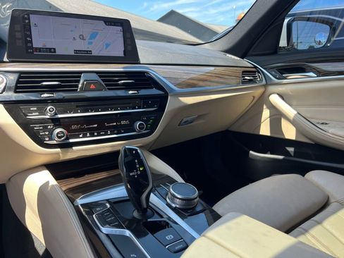Used 2017 BMW 530i RWD image 43