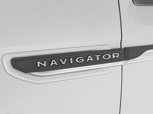 Used 2024 Lincoln Navigator L Reserve AWD/4WD image 62
