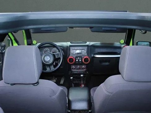 Used 2013 Jeep Wrangler Rubicon w/ PWR Convenience Group AWD/4WD image 22