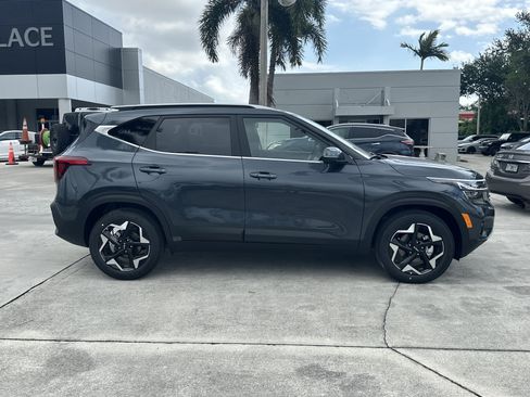 New 2026 Kia Seltos EX FWD image 5