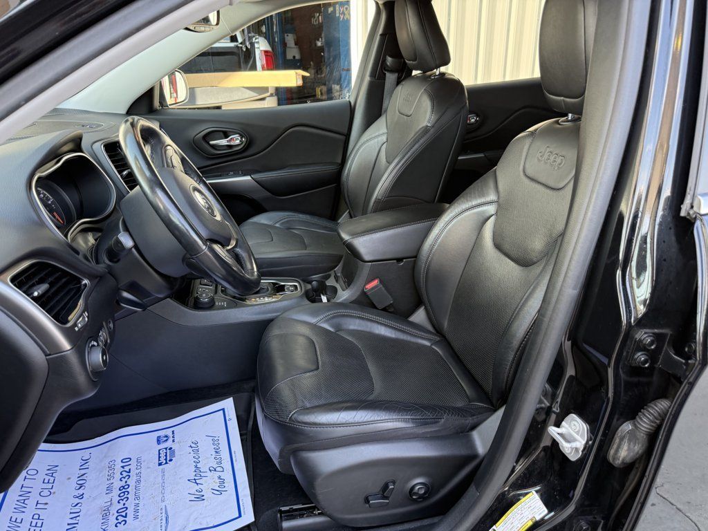 Used 2020 Jeep Cherokee Limited AWD/4WD image 11