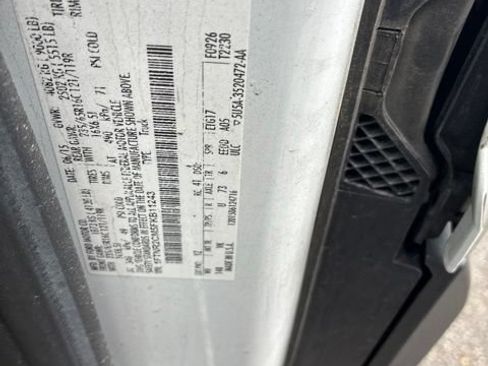 Used 2015 Ford Transit 250 148 Medium Roof RWD image 3
