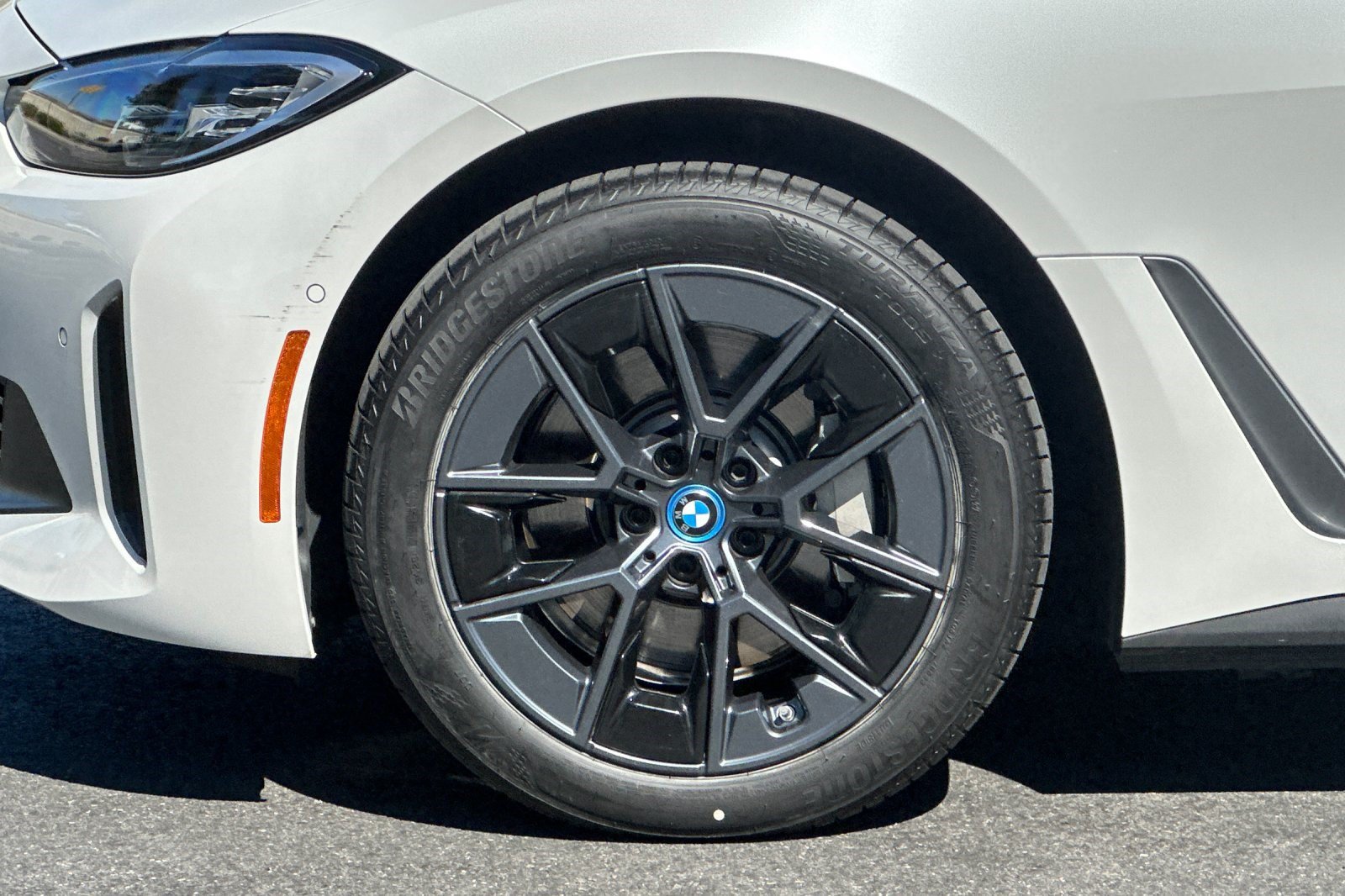 Used 2024 BMW i4 eDrive35 w/ Parking Assistance Package RWD image 37